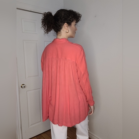 Free People Coral Oversized Asymmetrical V neck Blouse - Picture 3 of 7